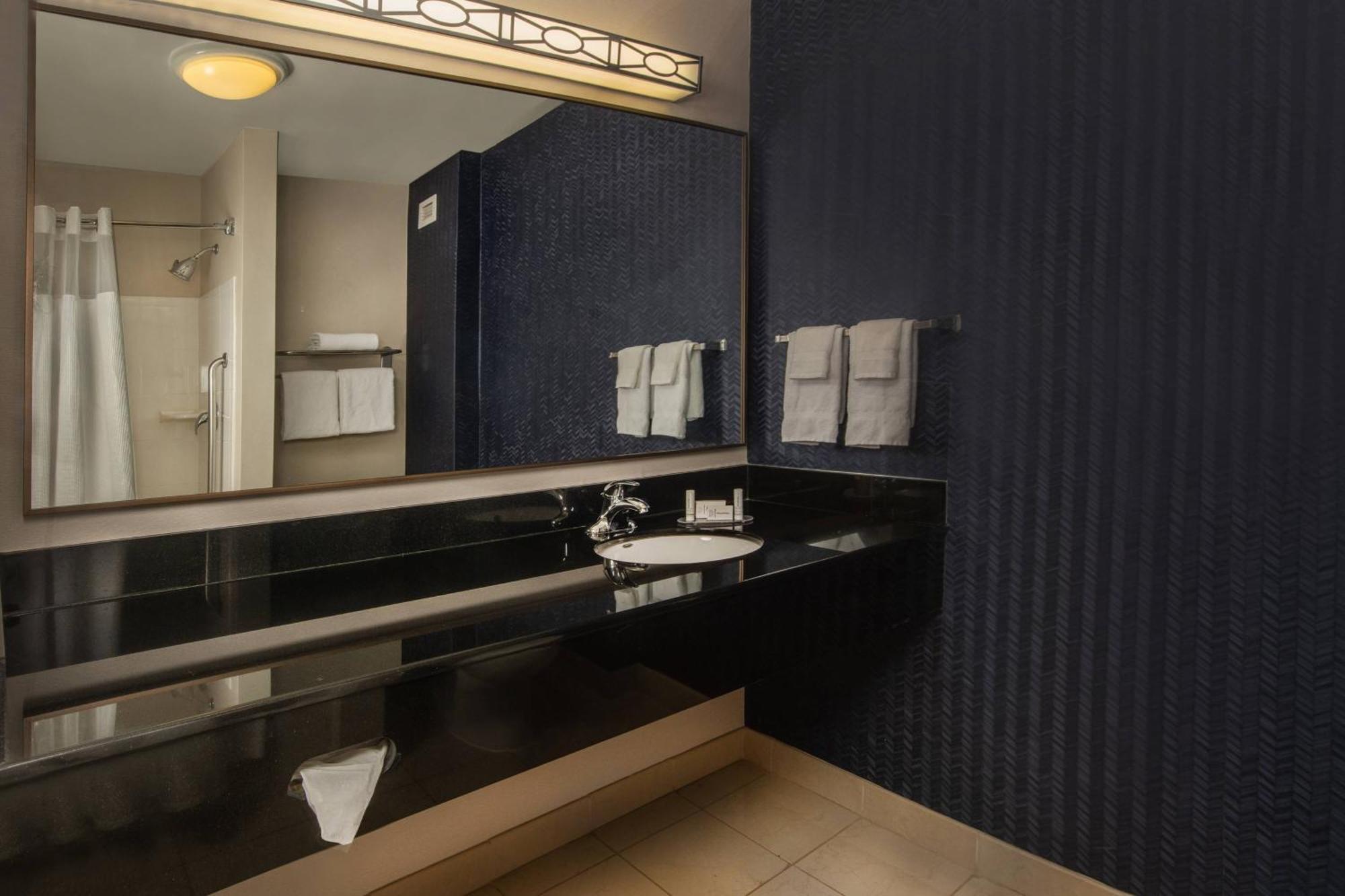 Fairfield Inn And Suites By Marriott Harrisonburg Eksteriør billede